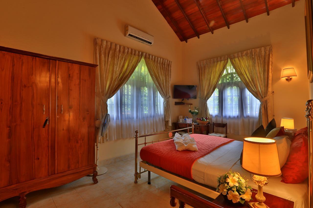 Emel Boutique Hotel Negombo Exterior photo