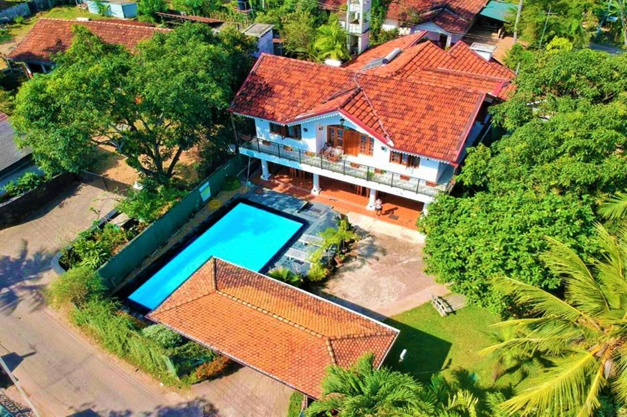 Emel Boutique Hotel Negombo Exterior photo