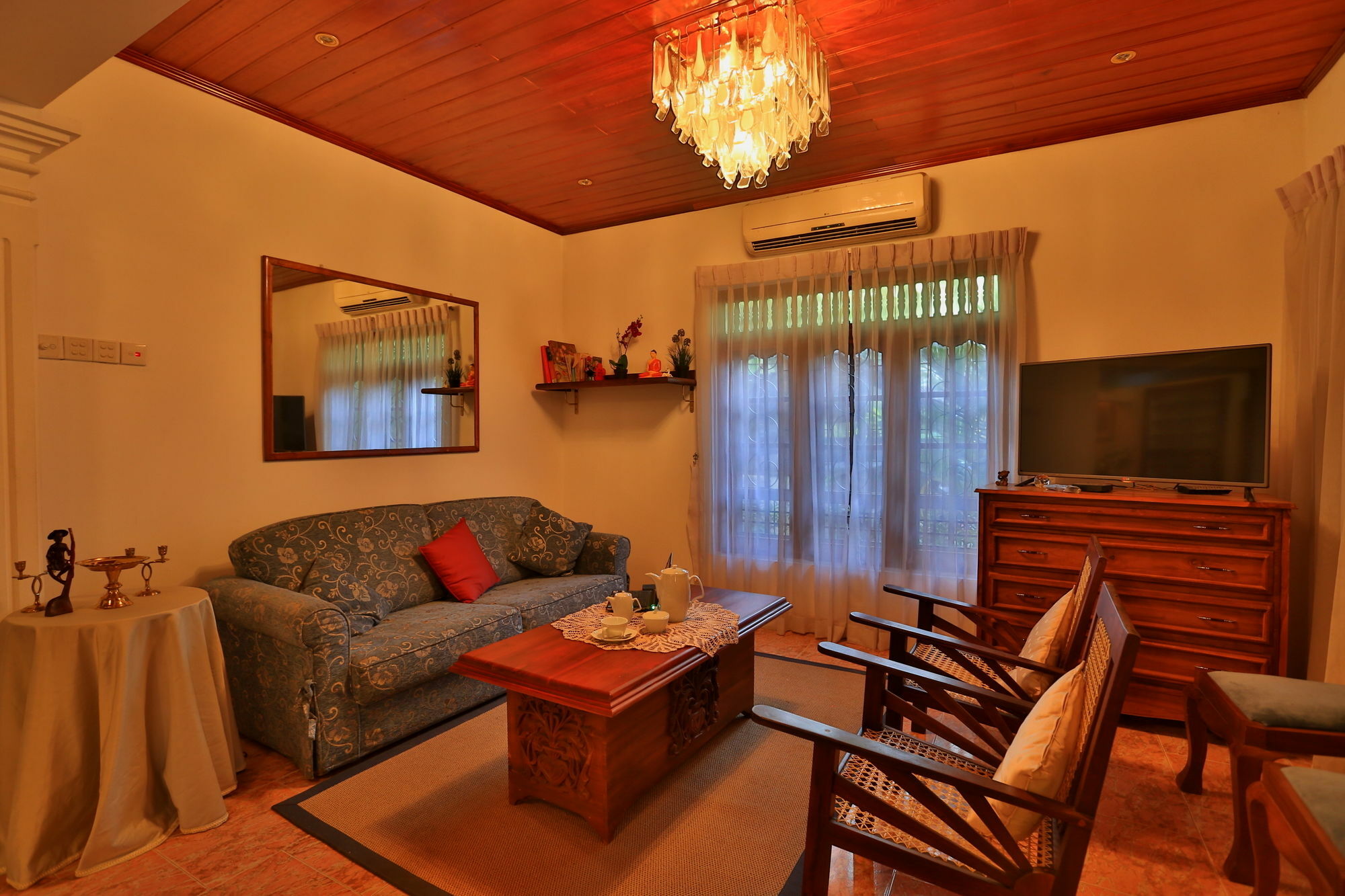 Emel Boutique Hotel Negombo Exterior photo