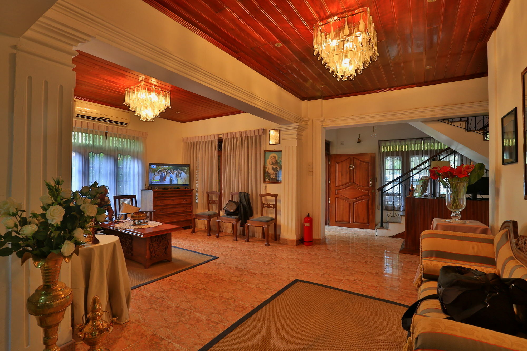 Emel Boutique Hotel Negombo Exterior photo