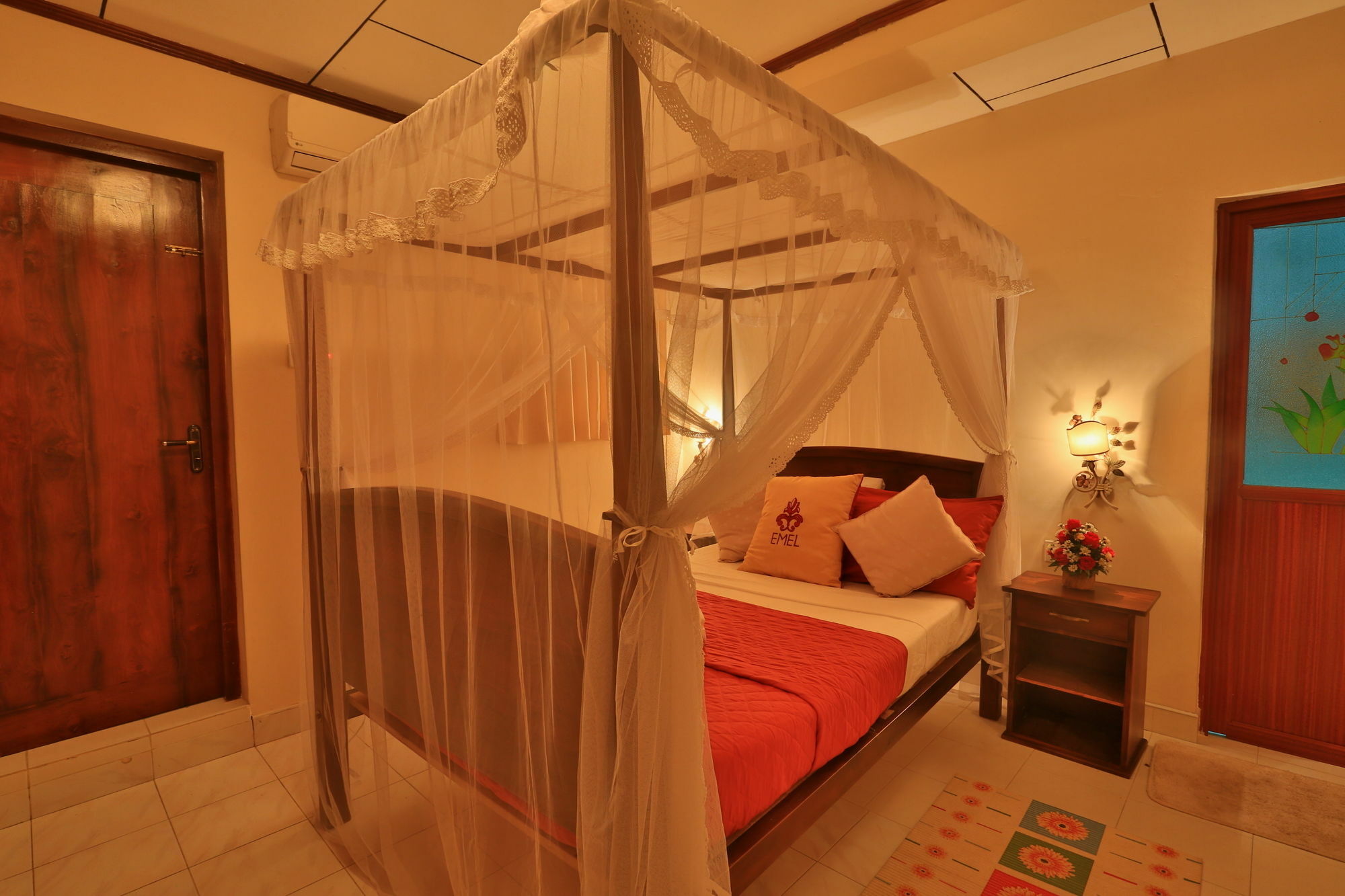 Emel Boutique Hotel Negombo Exterior photo