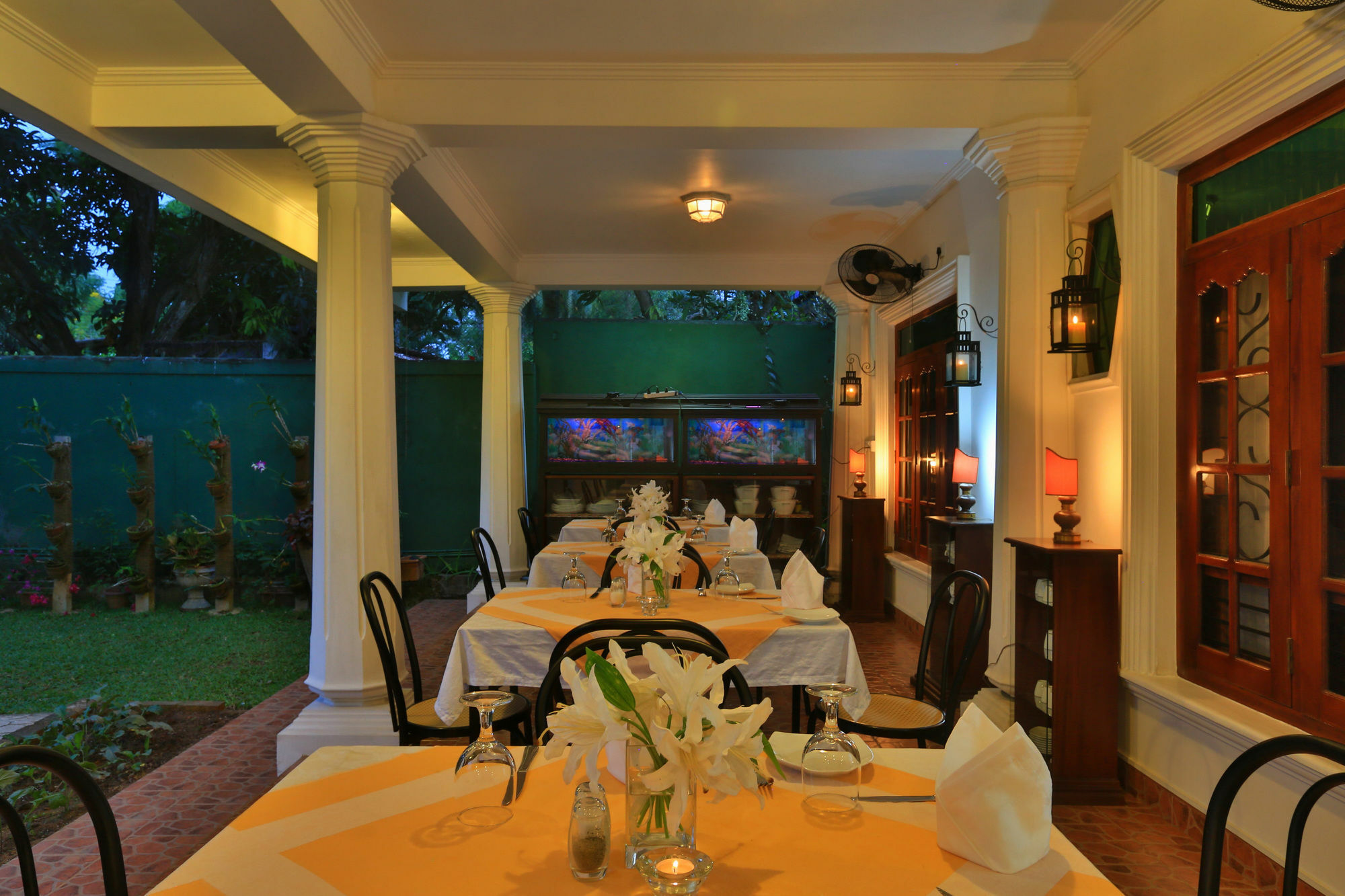 Emel Boutique Hotel Negombo Exterior photo