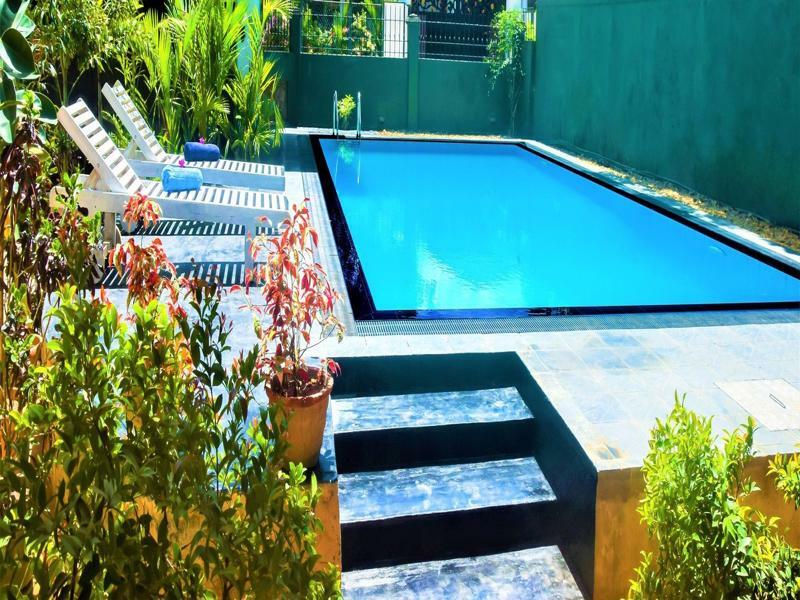 Emel Boutique Hotel Negombo Exterior photo